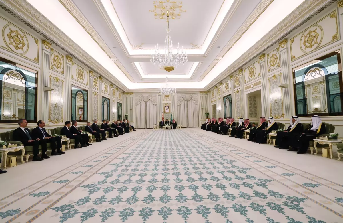 Erdoğan, Suudi Arabistan Veliaht Prensi Selman ile Riyad’da Görüşme Gerçekleştirdi