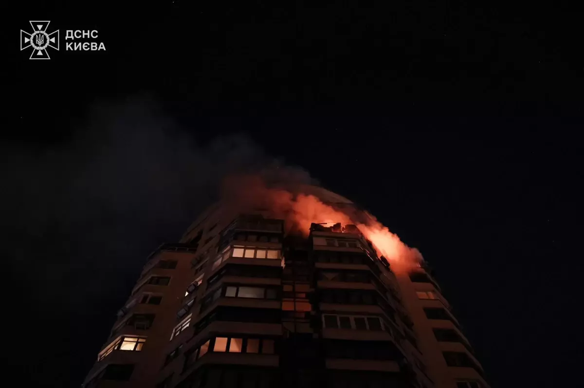 Zelenski: Rusya 450 Dron ve 70 Füze ile Enerji Altyapısına Saldırdı