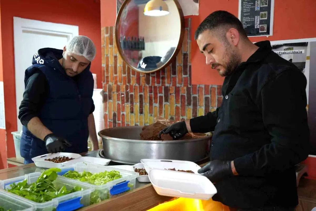 Depremden Doğan Yeni Girişim: Çoban Ailesi Kırıkkale’de Çiğköfte Dükkanı Açtı