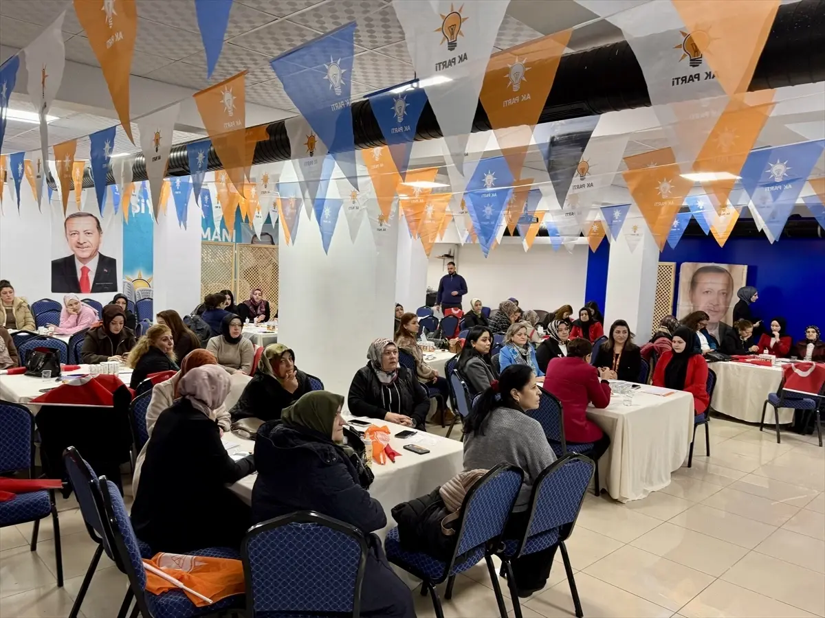 Kırşehir'de AK Parti'nin “Köklerden Geleceğe” Temalı Kadın Kolları Çalıştayı Gerçekleştirildi