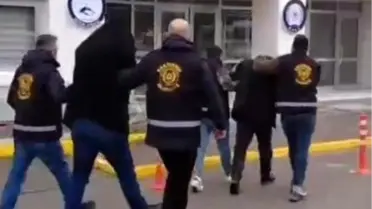 Operasyon sırasında ele geçirilen aküler