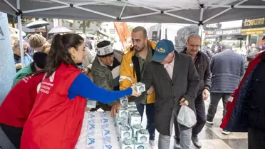 Berat Kandili etkinliğinde dağıtılan simitler