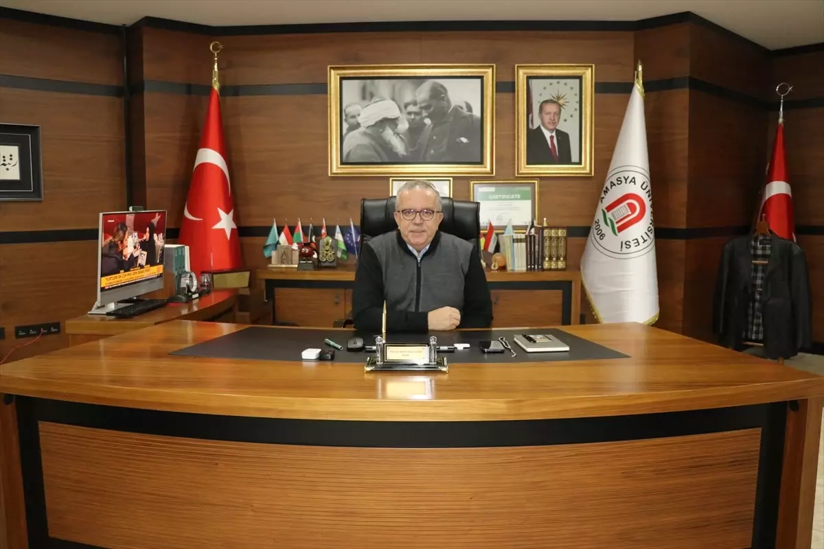 Amasya Üniversitesi Rektörü Turabi, AA'nın 'Yılın Kareleri' Oylamasına Katıldı