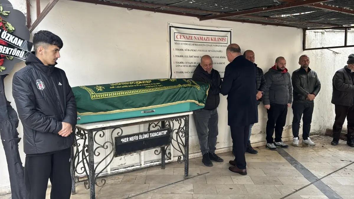 Antalya Otobüs Kazasında Hayatını Kaybeden Öğrenci Suden Çakmak'ın Anlamlı Veda Töreni