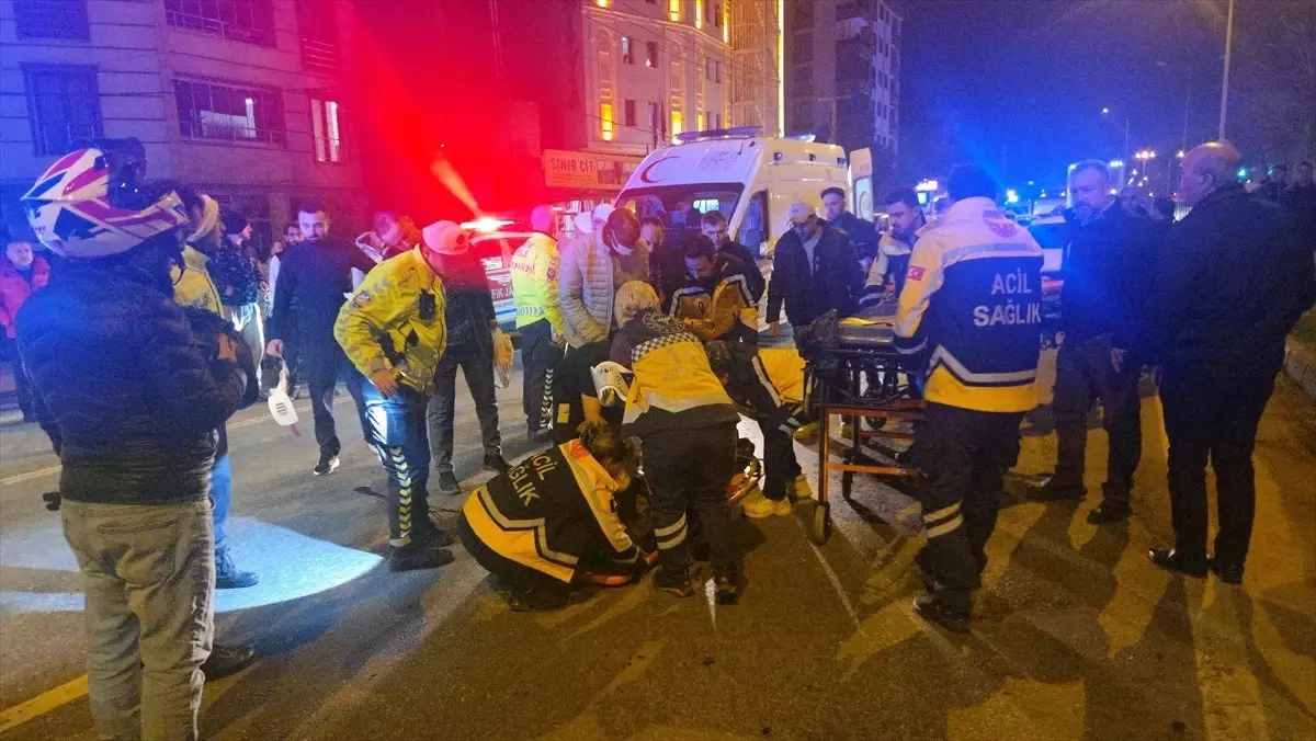 Orhangazi'de Motosiklet Çarpması Sonucu 2 Yaralı: Soruşturma Başladı