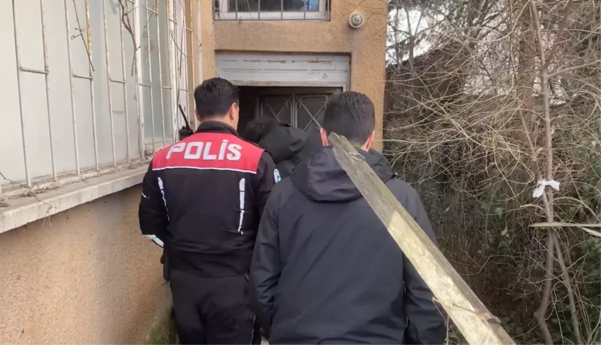 Bolu’da Kaçak Şüpheli, Terk Edilmiş Binada Yakalandı