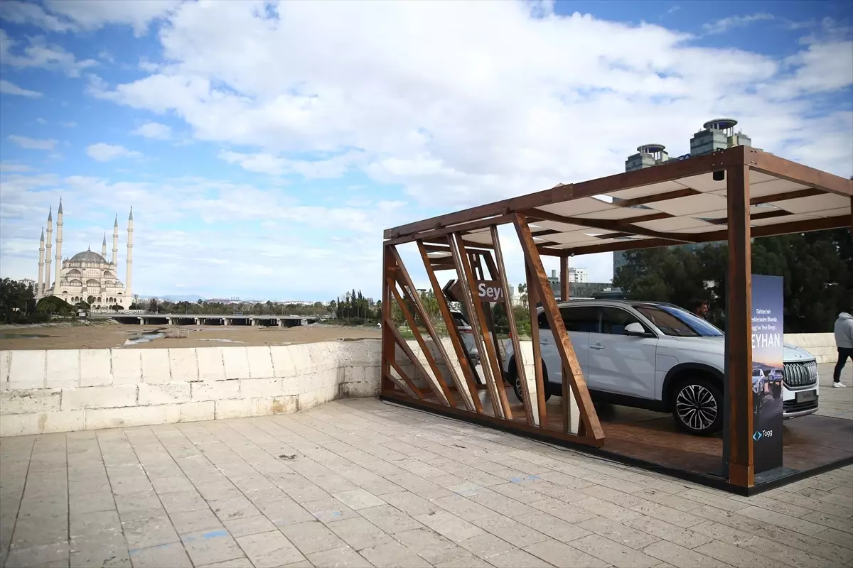 Togg'un 'Seyhan' Beyazı Adana’da Görsel Şölenle Tanıtıldı