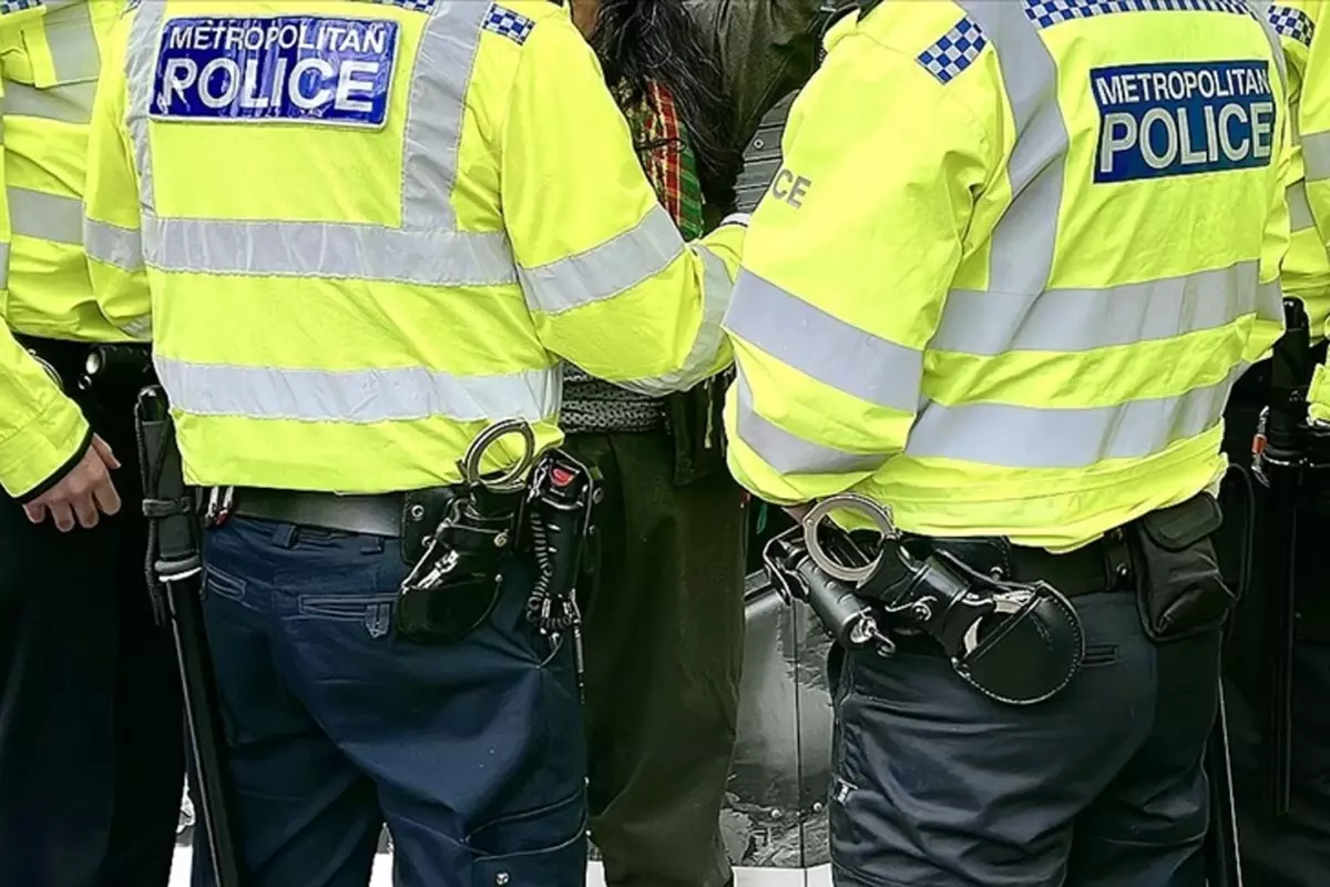 Londra Metropolitan Polisi, Epstein Belgelerindeki İsimlerle İlgili Usulsüzlük İhbarlarını İnceliyor