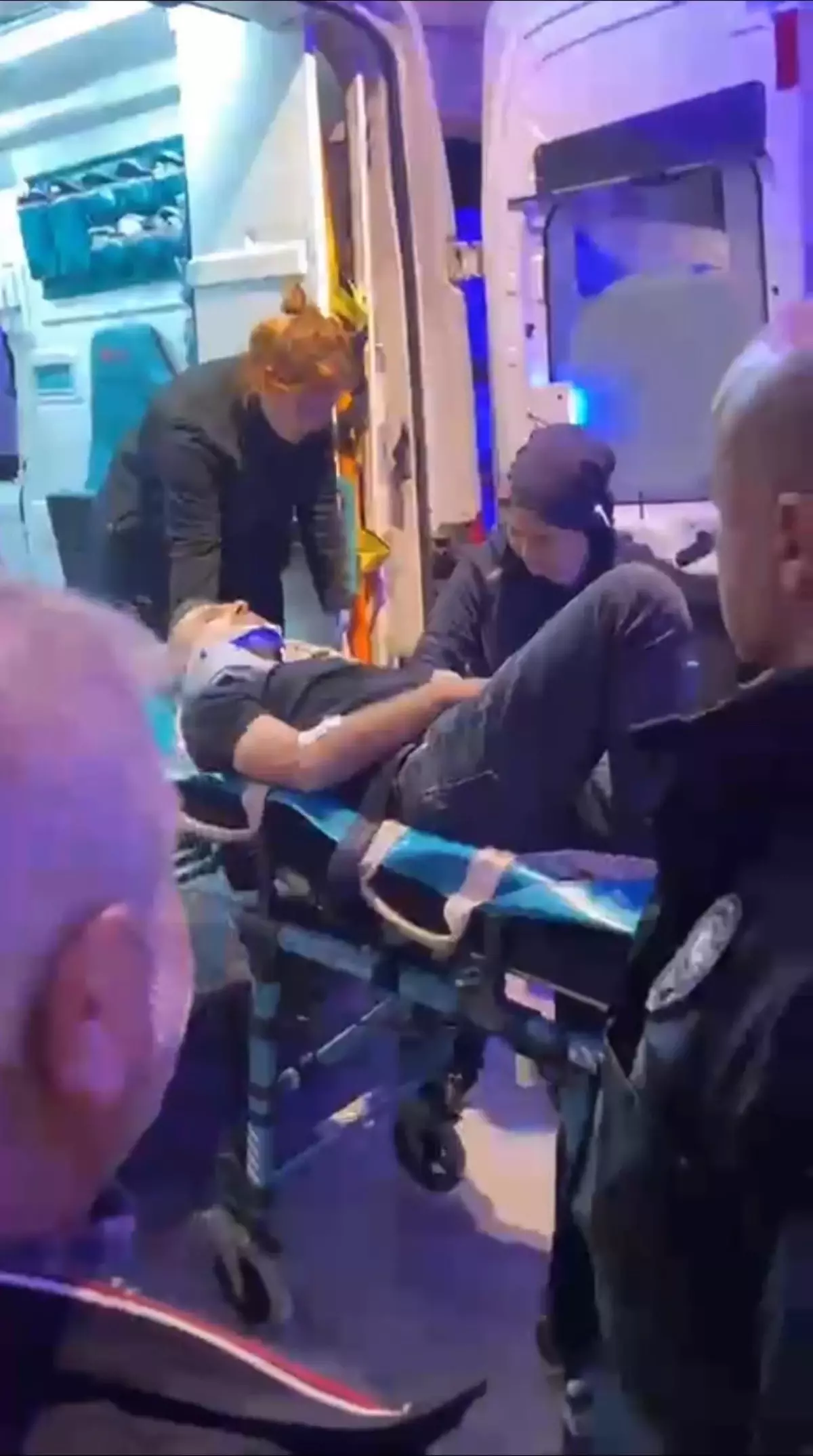 Kuşadası'nda Kaçak Hükümlü Balkonundan Atlarken Ağır Yaralandı