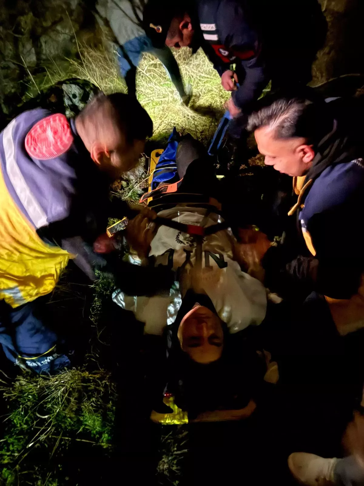 Aksaray’da 50 Metre Yüksekten Düşen Kadın Ağaçların Kucağında Hayatta Kaldı