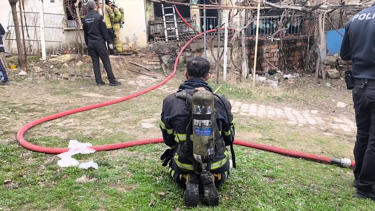 Kırıkkale'de Müstakil Ev Yangını: 37 Yaşındaki Doğan Koç Ağır Yaralı