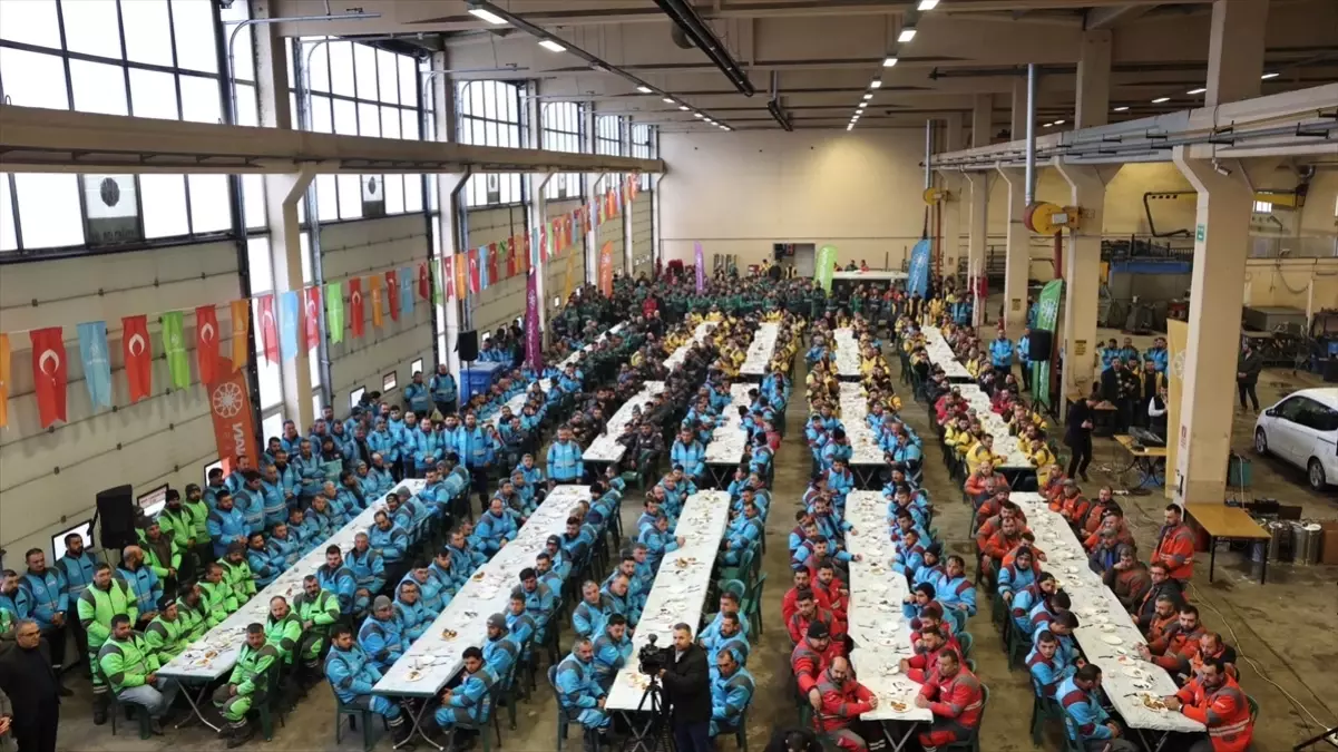 Kocasinan Belediye Başkanı Çolakbayrakdar'dan İşçi Toplantısında Yeni İyileştirme Paketi