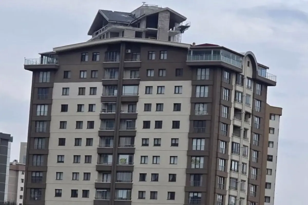 Ankara’da ‘Apartman Üstü Villa’ Görüntüsü Gerçekten Ne Oldu? Gerçeği Ortaya Çıktı