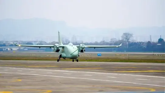 Çin'in YH-1000S Hibrit Kargo Uçağı İlk Kez Gökyüzüne Çıktı