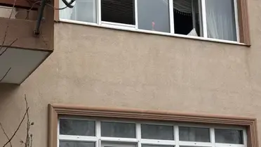 Gölcük'te Apartman Yangını: Dumanı Soluyan Çift Hastaneye Kaldırıldı