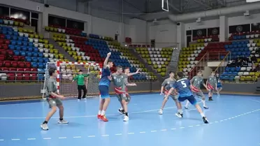 İftar programı kapsamında dağıtılan yemek paketleri