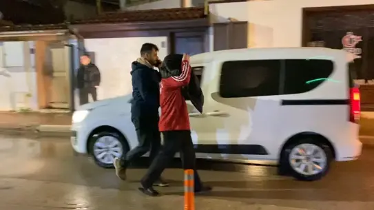 Bursa’da Sokaklarda Rastgele Ateş Açan Üç Şüpheli Gözaltında