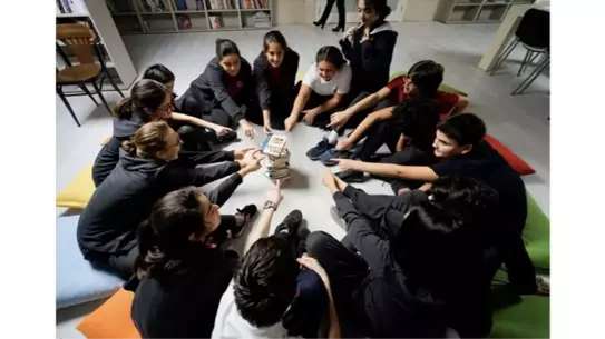 Genç Felsefeci Ödülleri 2026’da Sosyal İlişkiler Temalı Yarışma Başlıyor