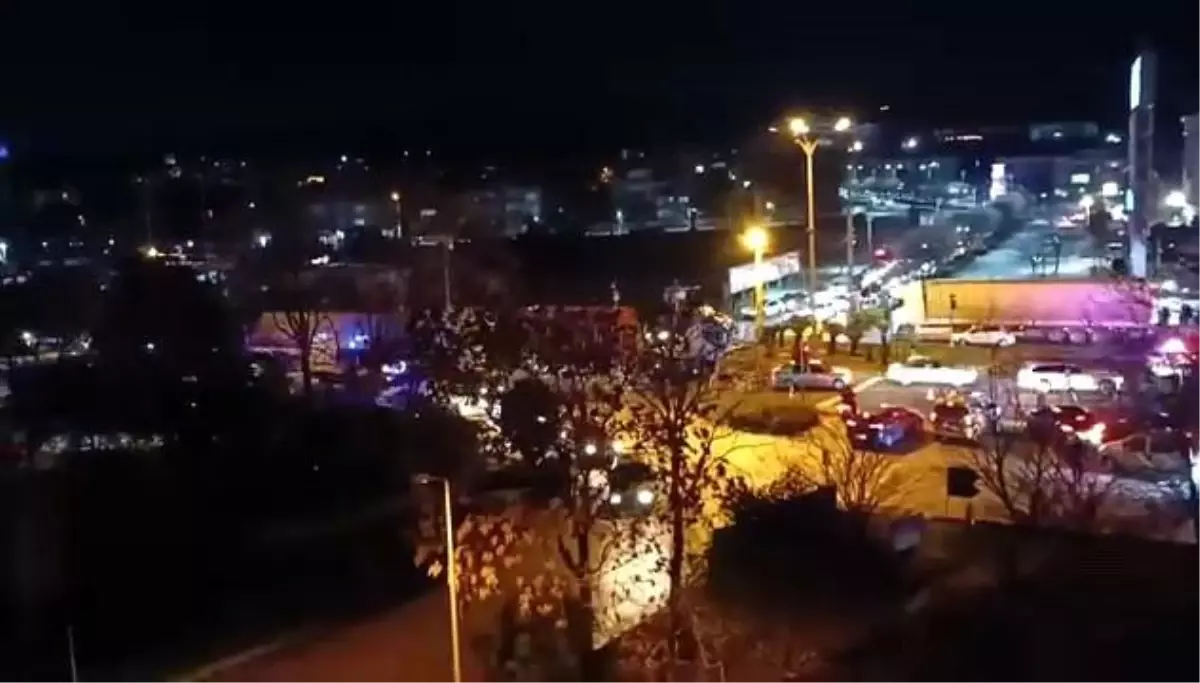 Manisa'nın Turgutlu İlçesinde Motosiklet-Otomobil Çarpışması: 1 Ölü, 1 Yaralı