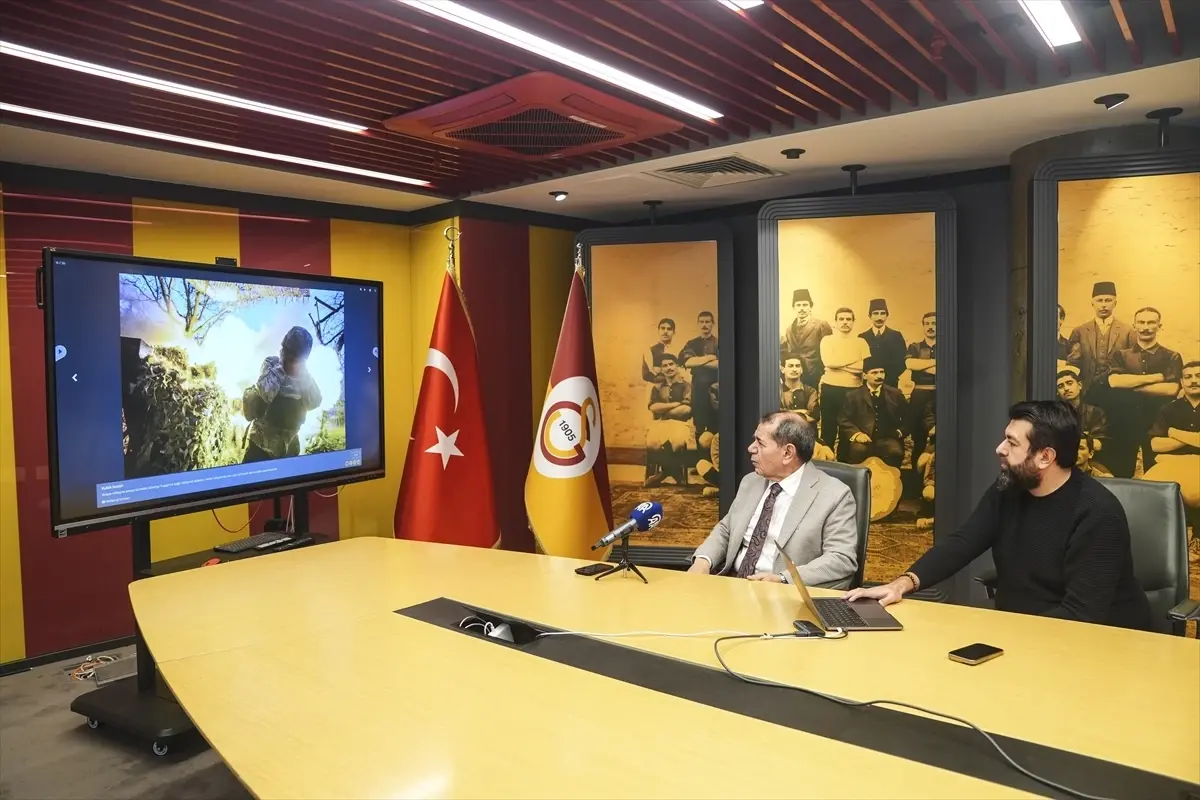 Galatasaray Başkanı Özbek, 'Yılın Kareleri' Oylamasında Seçimlerini Açıkladı