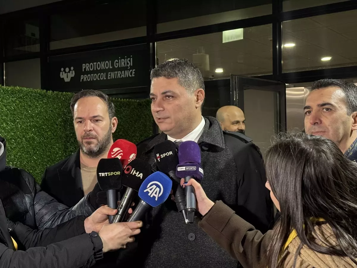 Fenerbahçe Transfer Çalışmalarını Hızlandırıyor: Yeni Hedefler ve Strateji