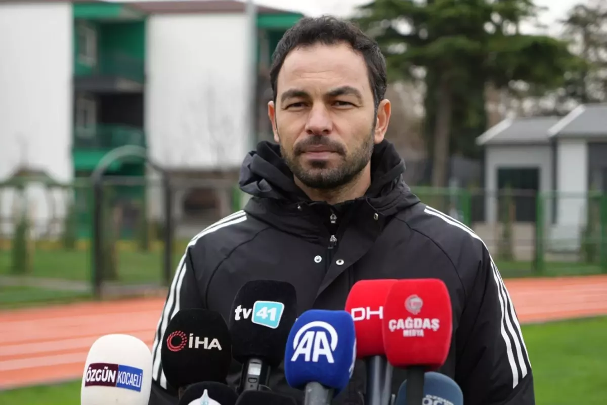 Selçuk İnan basın toplantısında