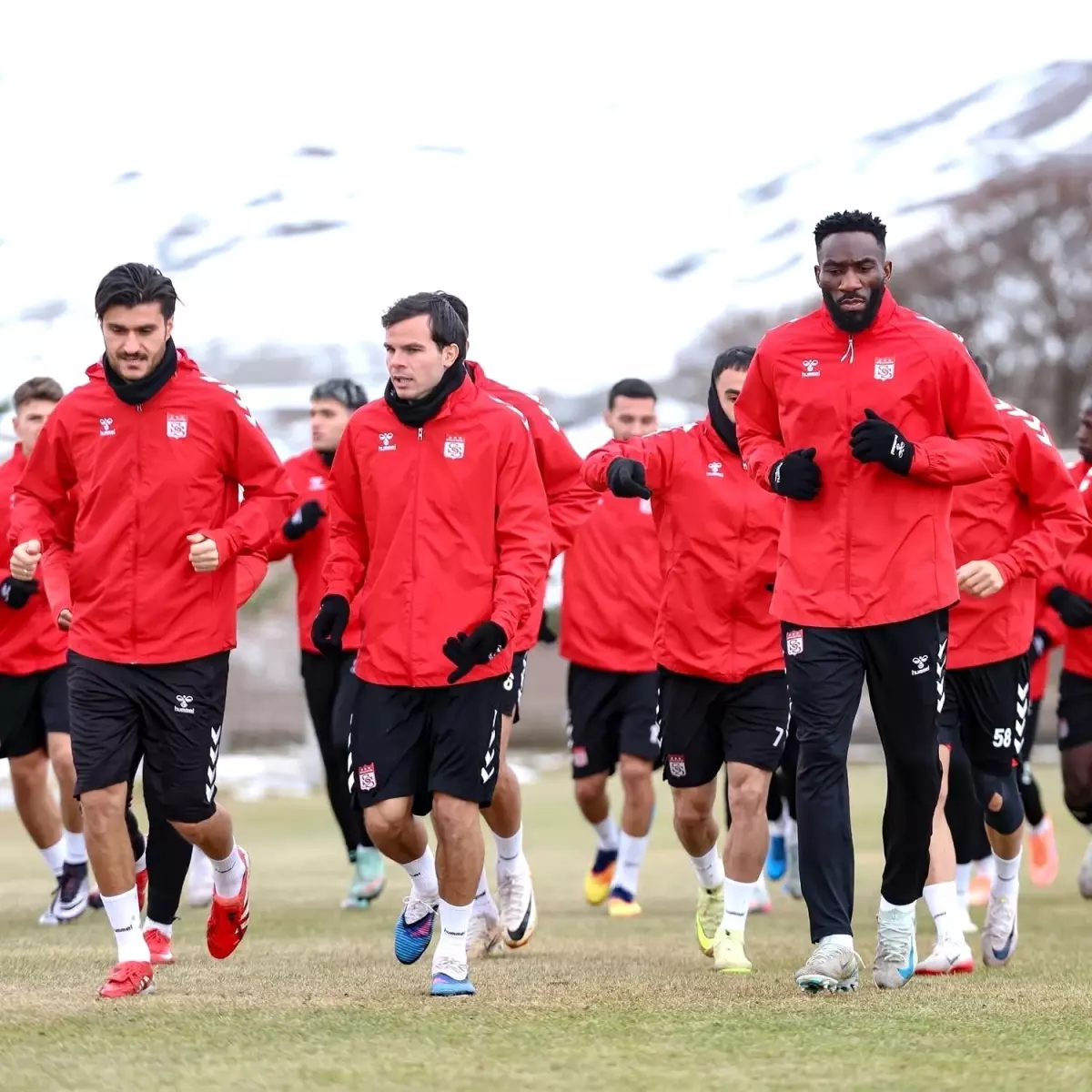 Sivasspor, Sarıyer Maçına Hazırlık Antrenmanlarını Başlattı