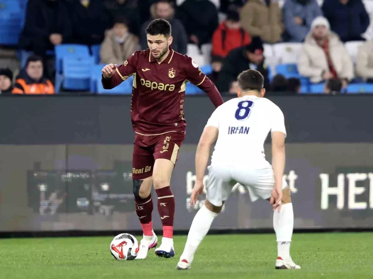 Trabzonspor ve Fethiyespor Ziraat Türkiye Kupası A Grubu Maçında İlk Yarı 0-0 Beraberlik Gösterdi