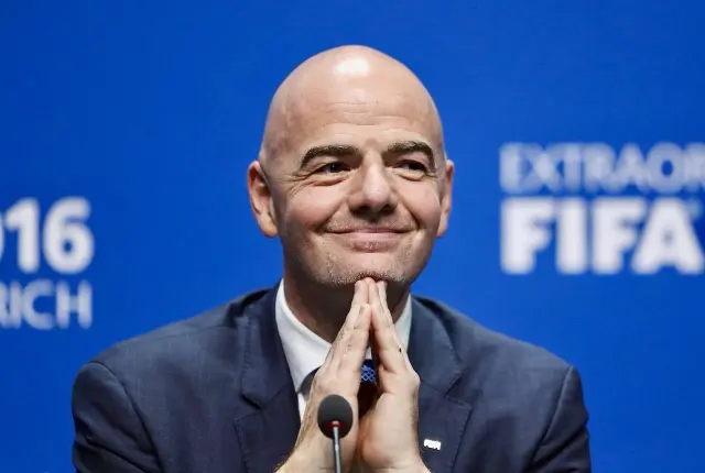 Infantino ve Rusya temsilcileri