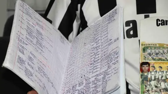 Hakan Altundal'ın not defterindeki maç sayfası örneği