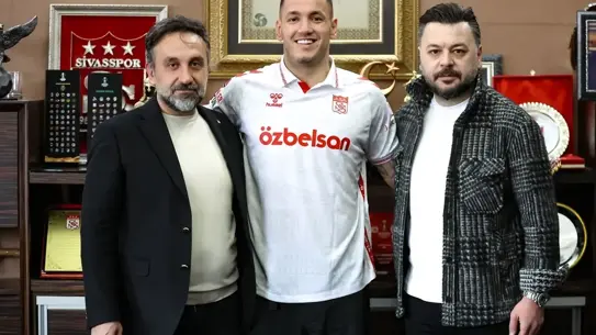 Sivasspor, Rey Manaj'ı 3,5 Yıllık Sözleşmeyle Takıma Döndürdü