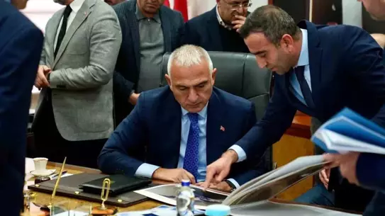 Akçadağ’ın Turizm Vizyonu: Jeopark ve Mesire Alanı Projeleri Bakan Ersoy’a Sunuldu