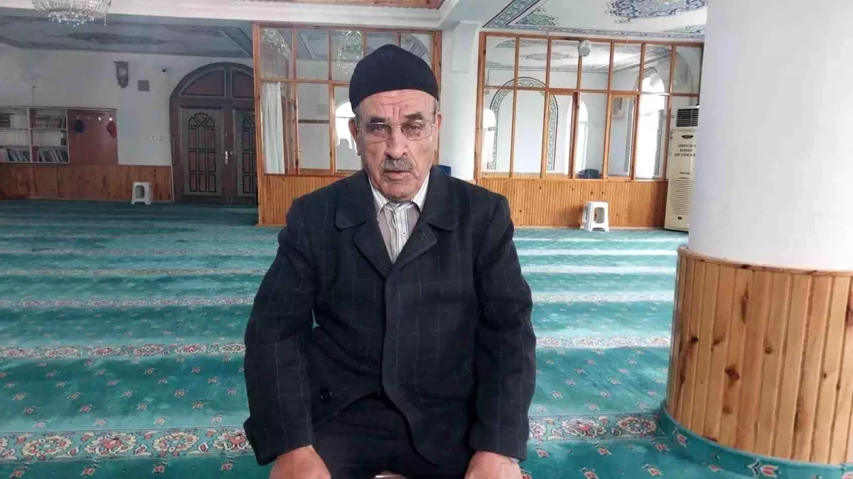 Mersin'de 72 Yaşındaki Osman Amca Hafızlık Sınavını Kazandı