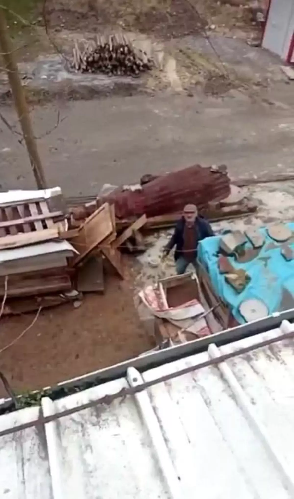 Arnavutköy’de Silahlı Komşu Kavgası: Polis Olay Yerine Geldi