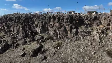 Nevşehir Kahveci Dağı'nda 19 Yaşındaki Kızın Arama Çalışmaları Hâlâ Sürüyor