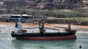 Sarıyer’de Razouk Gemisi Karaya Oturdu: Kurtarma Çalışmaları Sürüyor