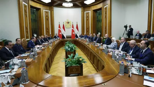 Erdoğan ve Sisi, Mısır’da Stratejik Görüşme Gerçekleştirdi