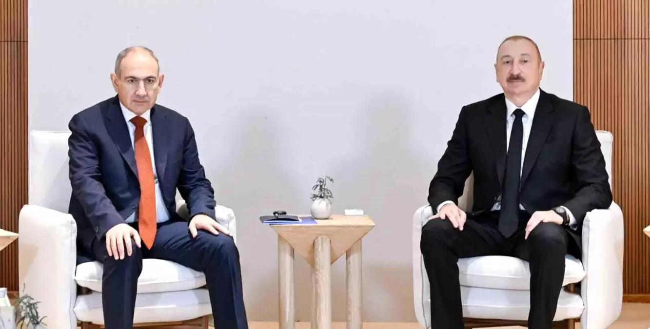 Aliyev ve Paşinyan Birleşik Arap Emirlikleri'nde Ekonomik İşbirliğini Derinleştirdi