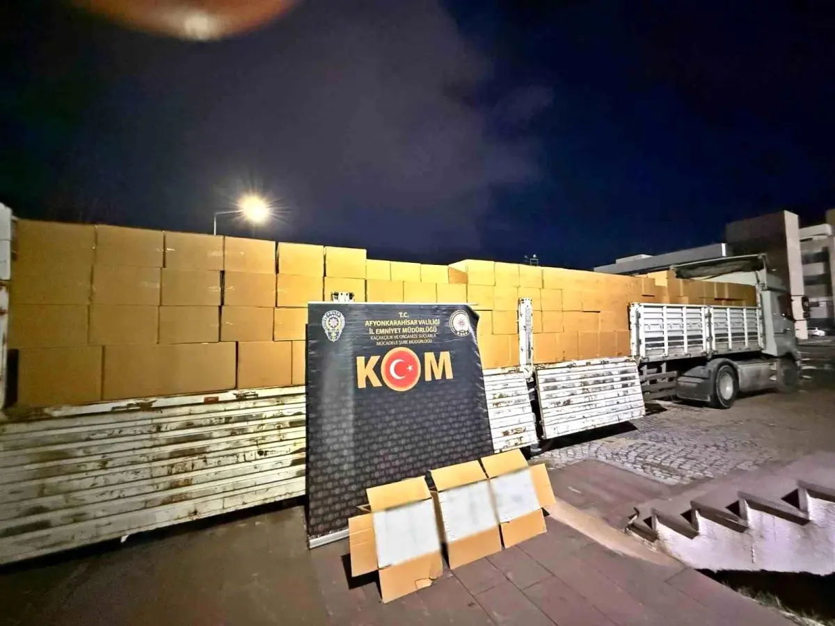 Afyonkarahisar’da Polis, 7,2 Milyon Boş Makaronlu Tırı Ele Geçirdi