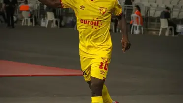 Göztepe, Beşiktaş'tan Ayrılan Olaitan'ın Yerine Filip Krastev'i Kadrosuna Kattı