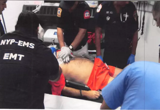 Hücre içinde bulunan dağınık ilaç kutuları