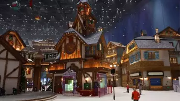 Şanghay’ın Yeni Buz ve Kar Cenneti: Kapalı Eğlence Merkezi Büyük İlgi Görüyor