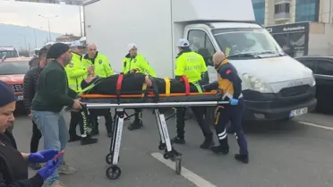 Bursa'nın Orhangazi İlçesinde Motosiklet ve Otomobil Çarpışması: 2 Yaralı