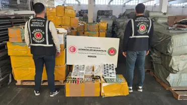 Ele geçirilen taklit saatlerin toplu görüntüsü