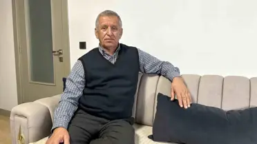 Depremzedeler Yeni Evlerinde: Abdullah Çelik ve Torunuyla Umut Dolu Günler