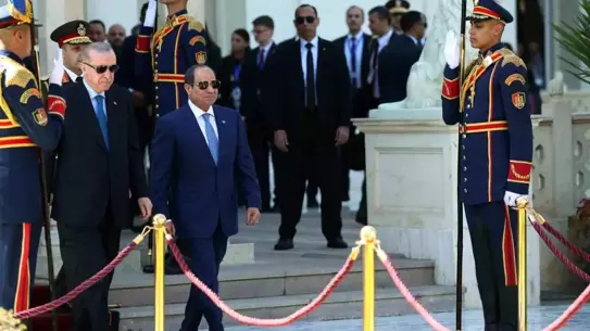 Erdoğan, Mısır’da Al‑İttihadiye Sarayı’nda Resmi Törenle Karşılandı