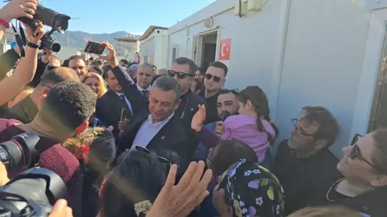 Özgür Özel toplantı anı