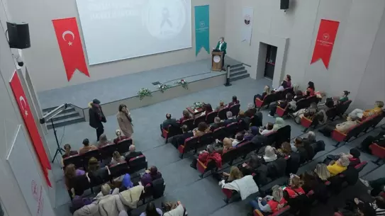 Kırklareli'de Kanserle Mücadele Konferansı: Erken Teşhis ve Tütün Kontrolü Ön Planda