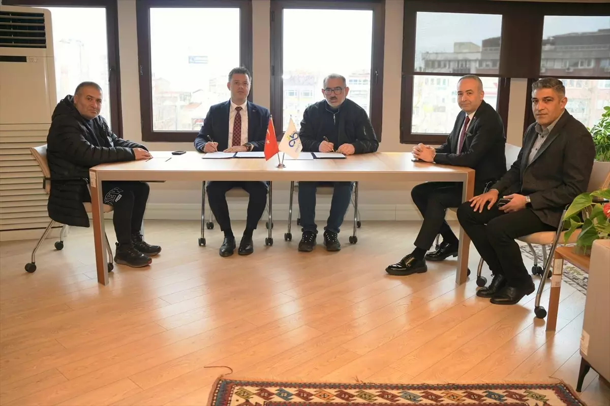 Çorlu Belediyesi Amatör Spor Kulüplerine Yeni Finansal Destek Paketiyle Genç Yetkinleri Güçlendiriyor