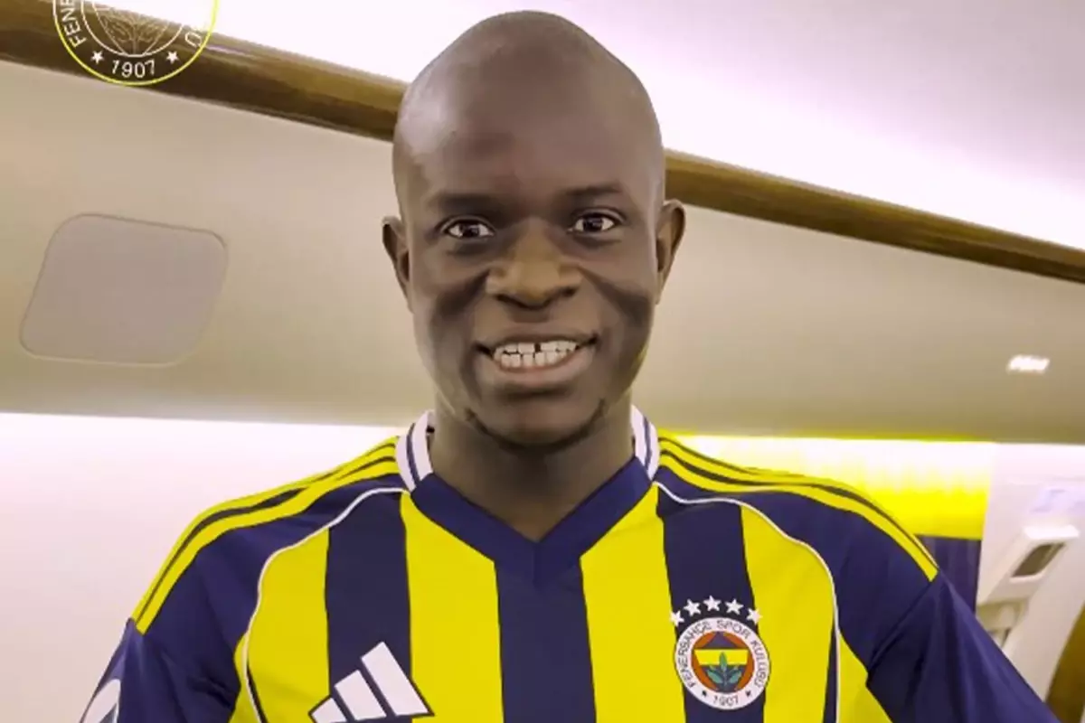 Fenerbahçe ve N'Golo Kante İstanbul'da